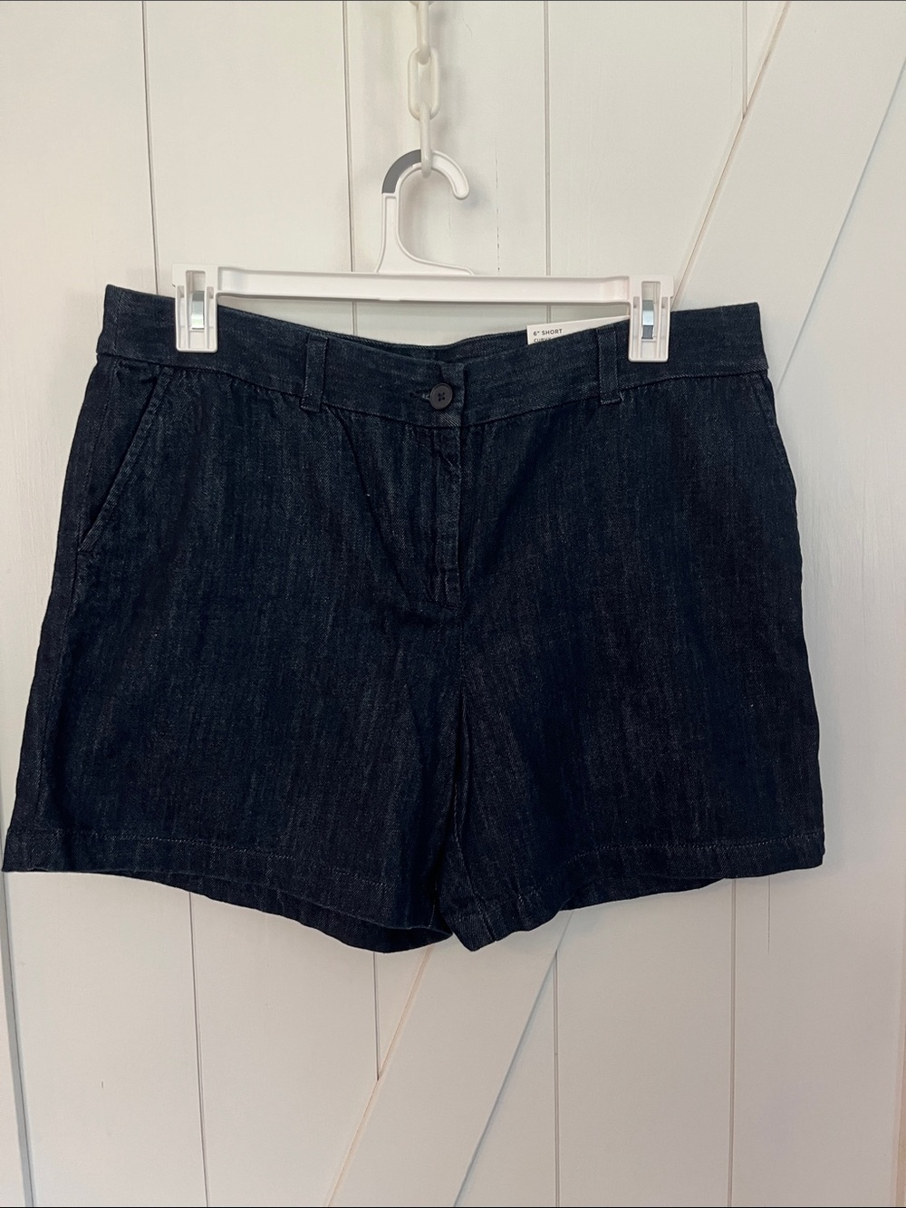 The Loft Women's Dark Denim 6”Shorts - size 14 NWT 💙